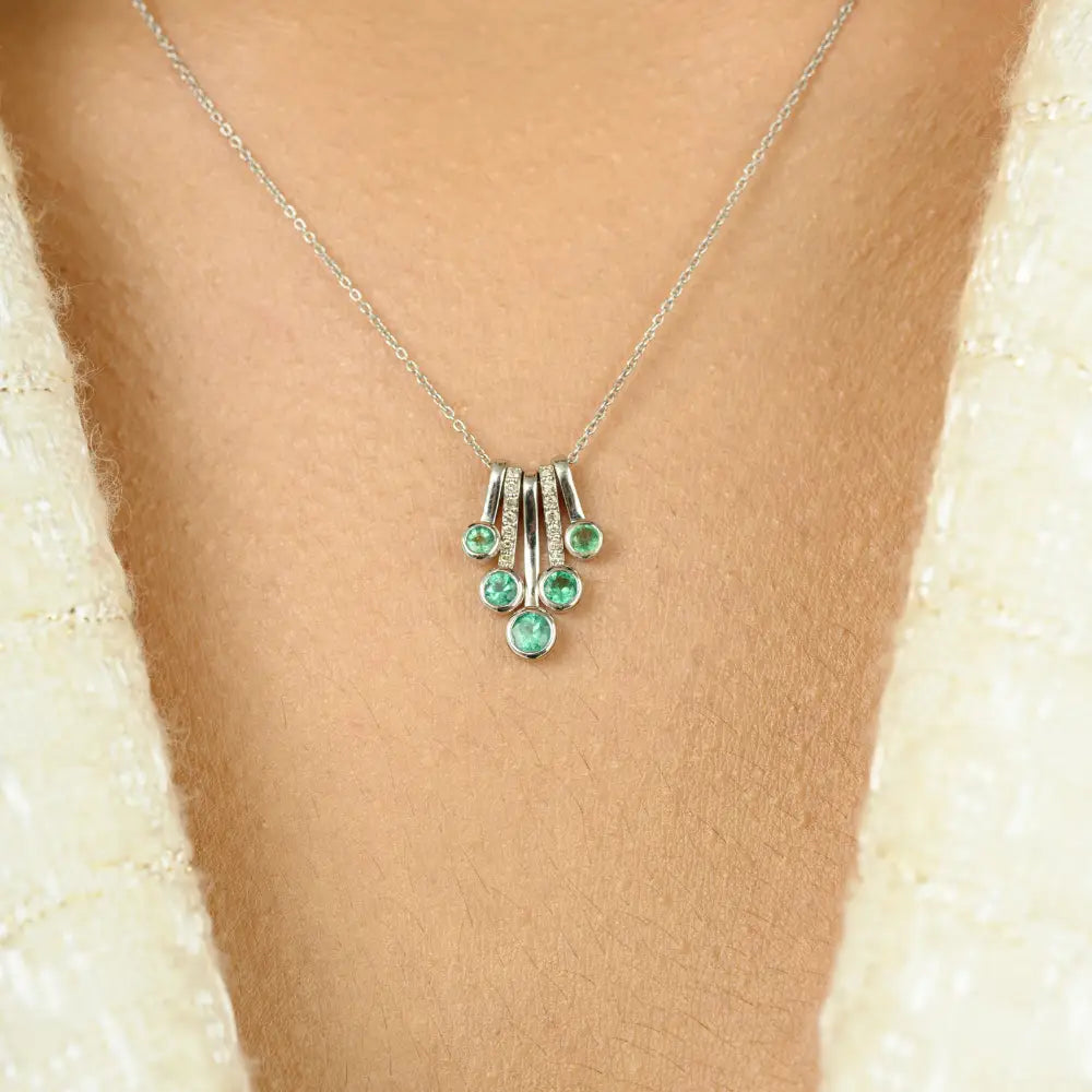 Real 18K White Gold Natural Emerald Dangling Pendant Necklace Fine Handmade Jewelry