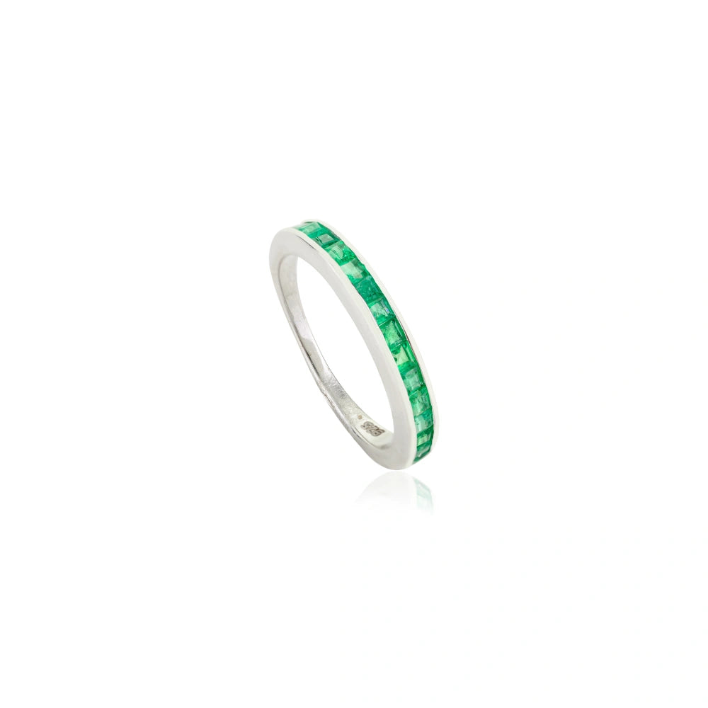Gorgeous Genuine Green Emerald Gemstone Ring For Gift Channel Setting Best Price