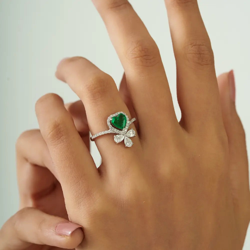 Heart Shape Emerald & Diamond Unique Statement Ring Pure K18 White Gold Bulk Jewelry