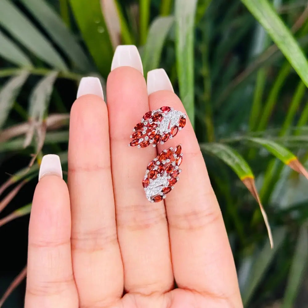 High Grade Natural Garnet & American Diamond Stud Earrings For Anniversary Gift Prong Setting
