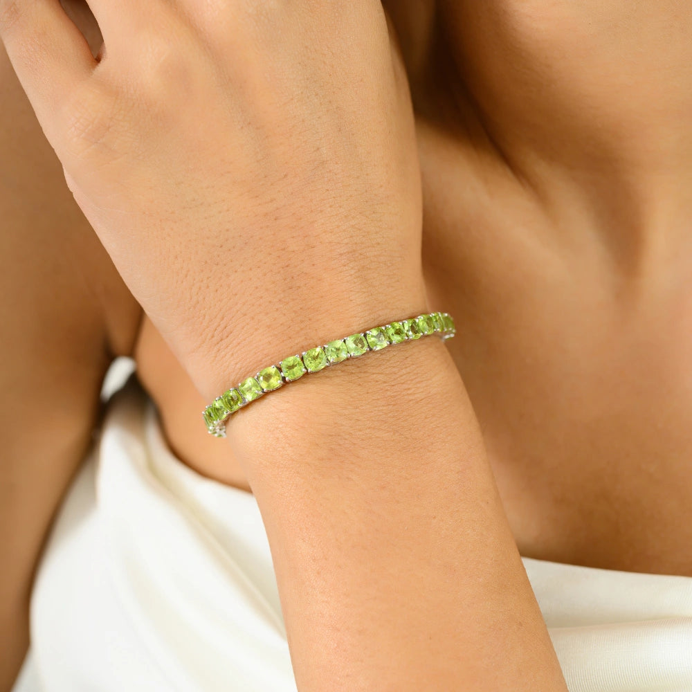 Modern Latest Design Genuine Peridot Statement Bracelet Wholesale Item In Bulk 925 Solid Silver
