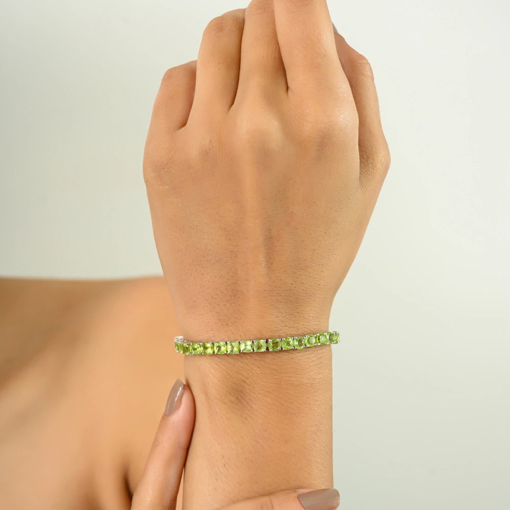 Modern Latest Design Genuine Peridot Statement Bracelet Wholesale Item In Bulk 925 Solid Silver