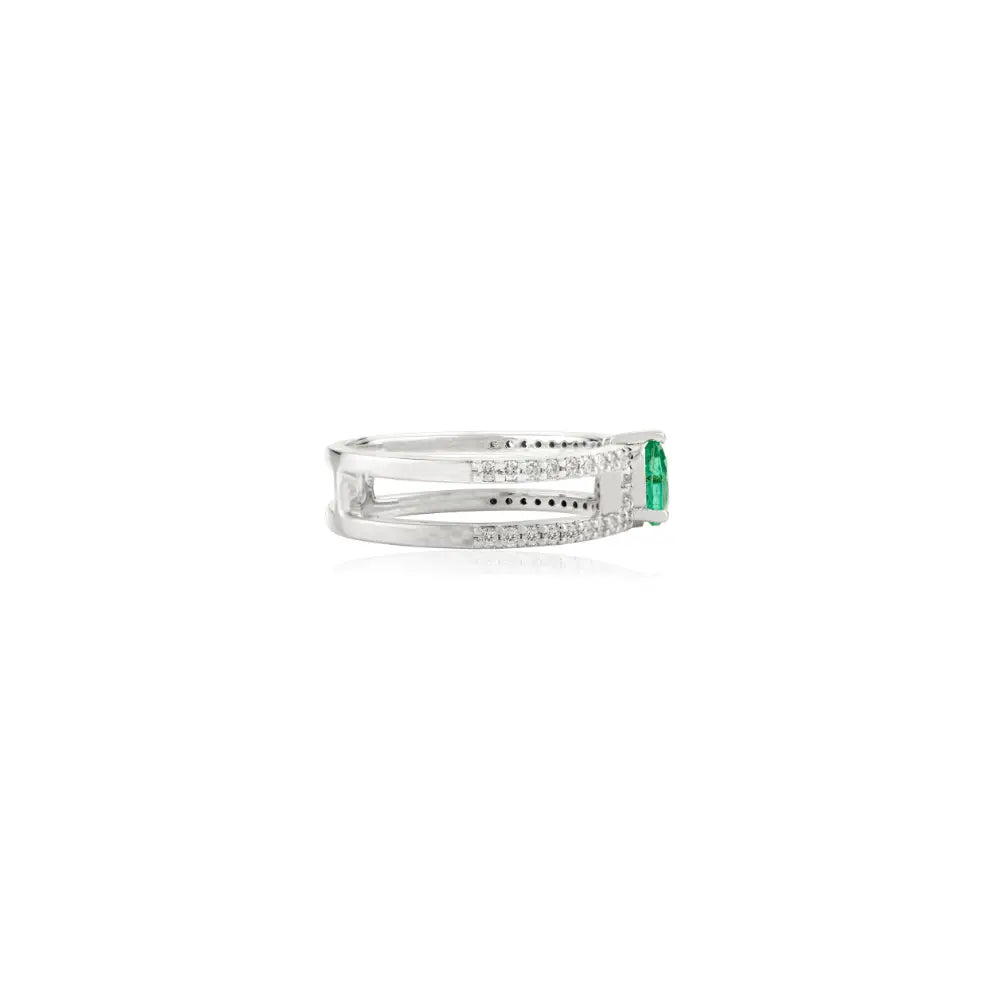 Newly Design 14K White Gold Natural Emerald & Diamond Split Shank Wedding Ring