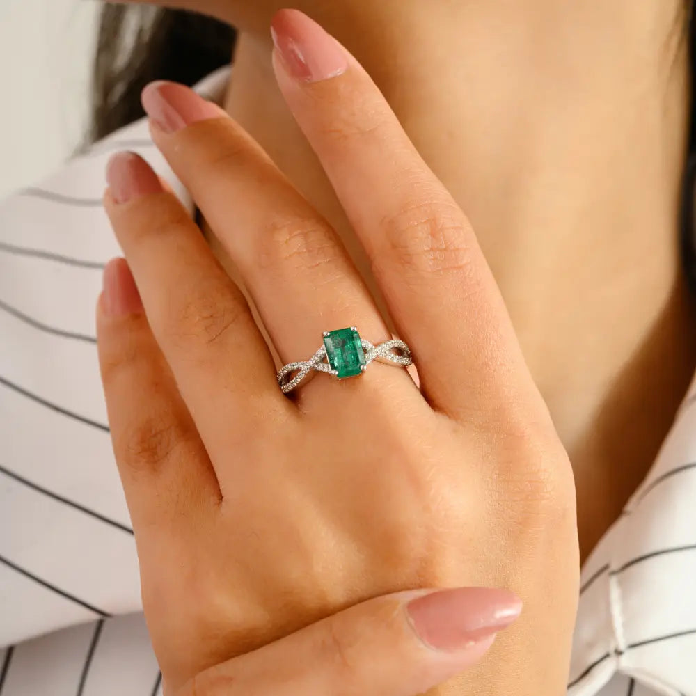 New Design Solid 14K White Gold Emerald & Diamond Wedding Ring Unisex Wholesale Jewelry
