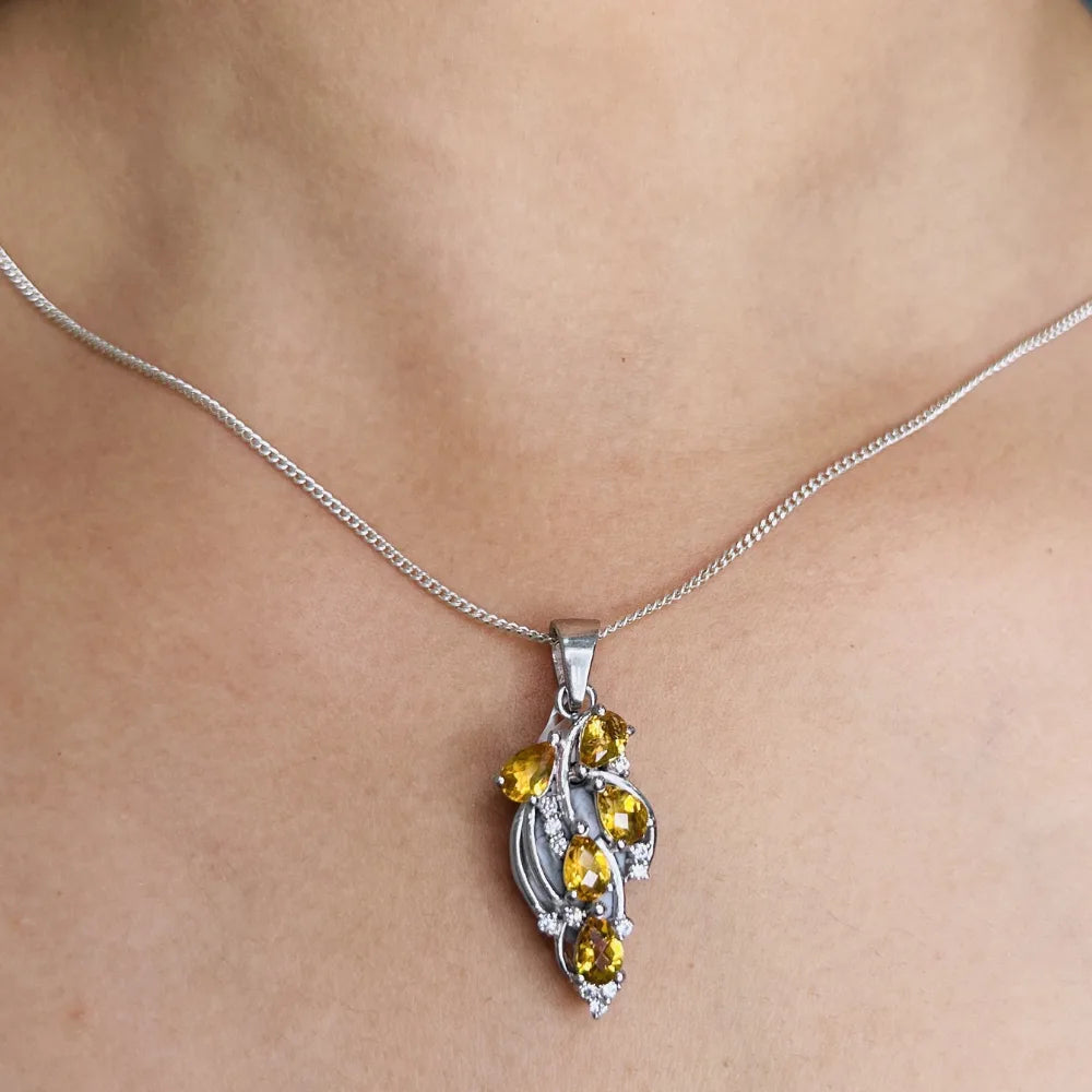 New Trendy Products Natural Pear Shape Yellow Citrine & American Diamond Statement Pendant For Anniversary Gifts