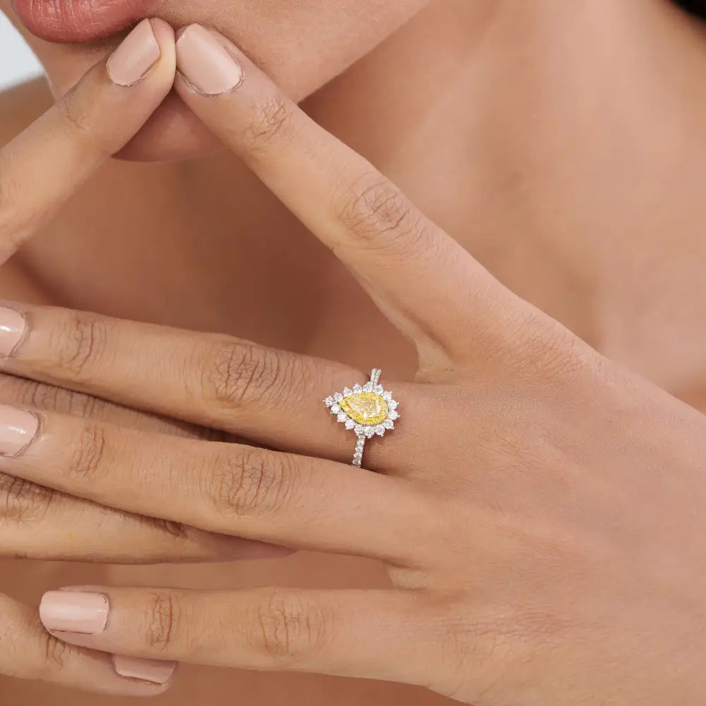 New Luxury Natural Diamond Pear Shape Cluster Engagement Ring Real K18 White Gold Jewelry