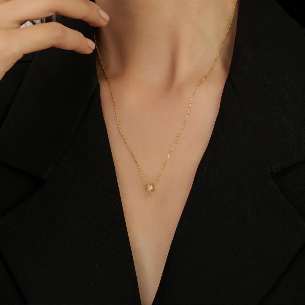 Minimalist Dainty Natural Diamond 18K Yellow Gold Solitaire Pendant Necklace Daily Wear Jewelry