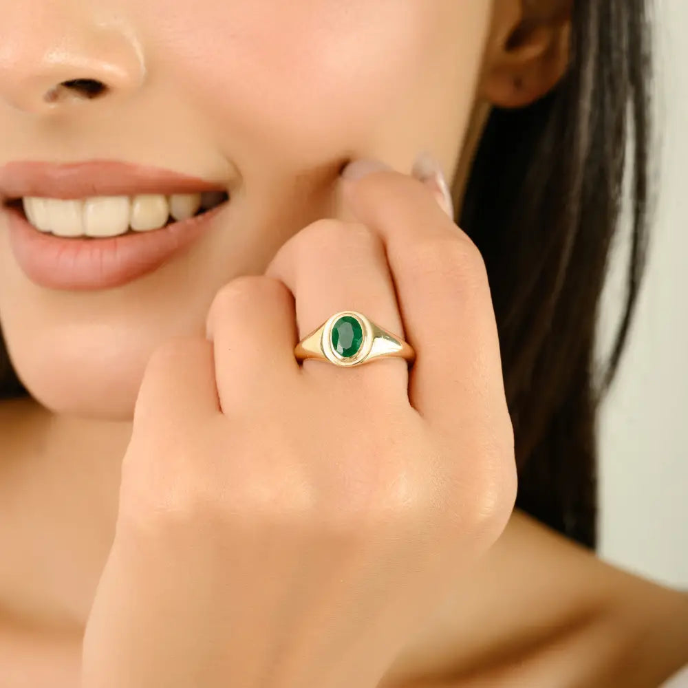Best Selling Products Fine Emerald Chunky Signet Ring Real K14 Yellow Gold Bulk Jewelry
