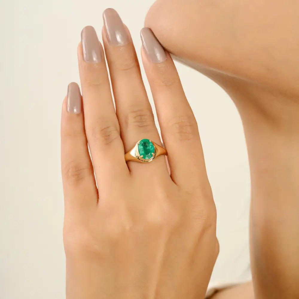 Oval Cut Emerald Prong Setting 14K Yellow Gold Chunky Signet Ring Trending Jewelry Supplier