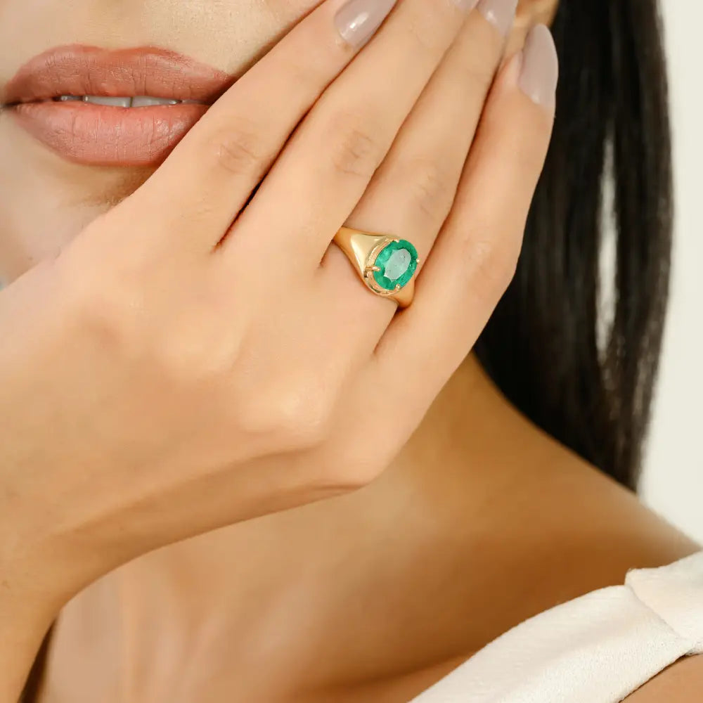 Oval Cut Emerald Prong Setting 14K Yellow Gold Chunky Signet Ring Trending Jewelry Supplier