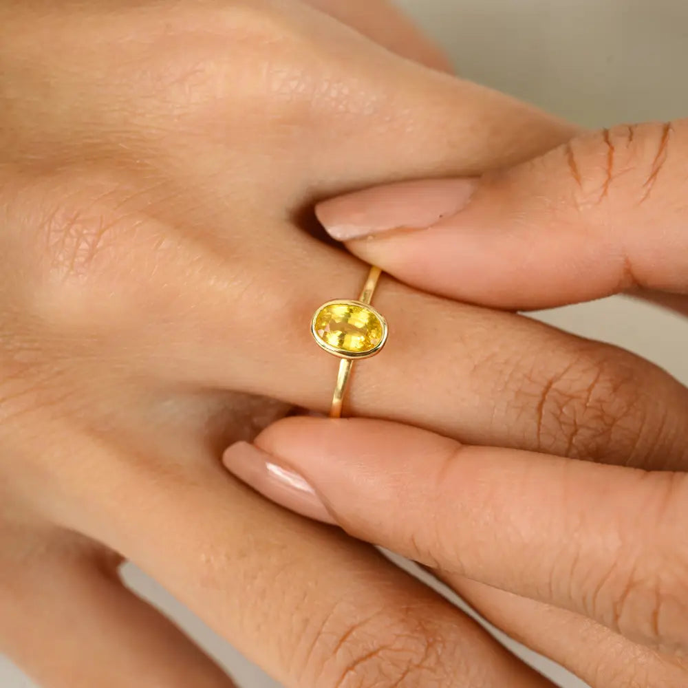 Customized Bezel Set Yellow Sapphire Stackable Single Stone Ring Pure K14 Yellow Gold Jewelry