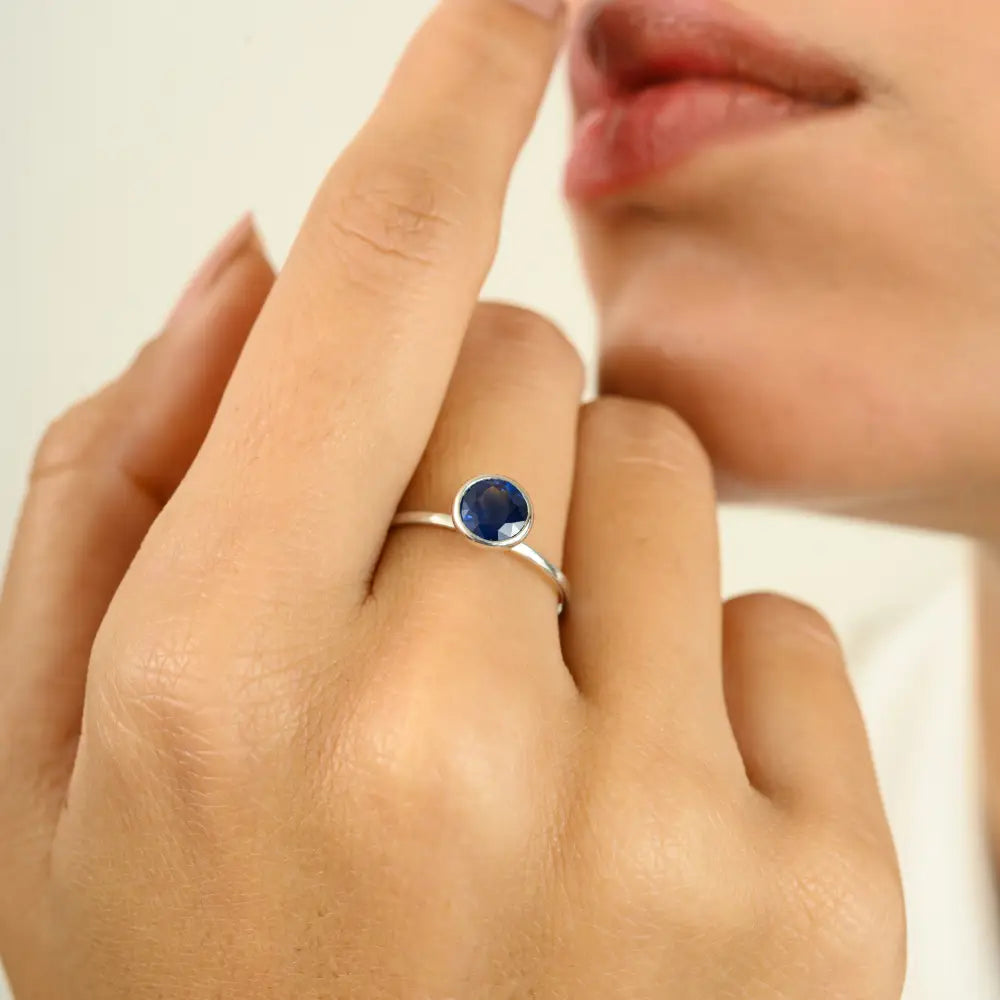 Elegant Classic Round Cut Blue Sapphire Single Stone Real K14 White Gold Stackable Ring