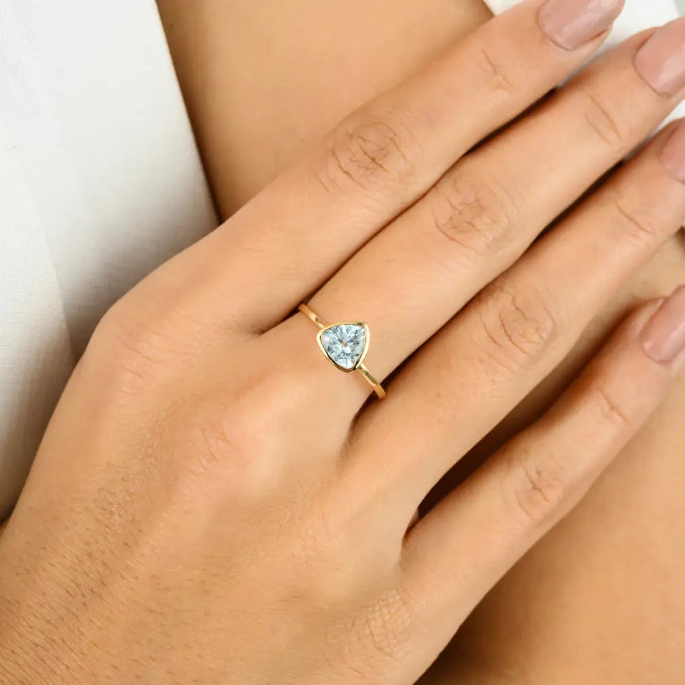 Good Quality Trillion Cut Aquamarine Solid 14K Yellow Gold Single Stone Ring Fine Jewelry