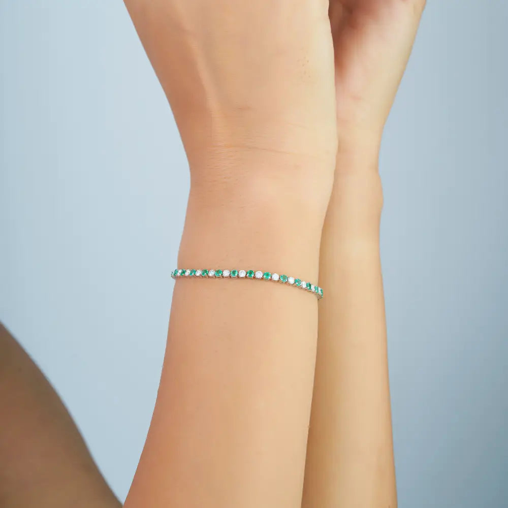 Handmade Design K14 Yellow Gold Emerald & Diamond Sleek Tennis Bracelet New Jewelry
