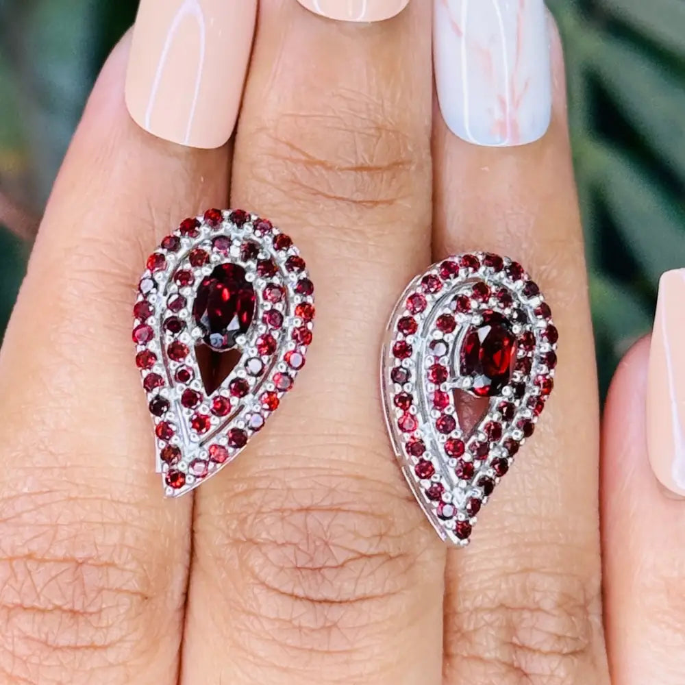 Newly Design Fine 925 Solid Silver Garnet Teardrop Stud Earrings Prong Setting Wedding Jewelry