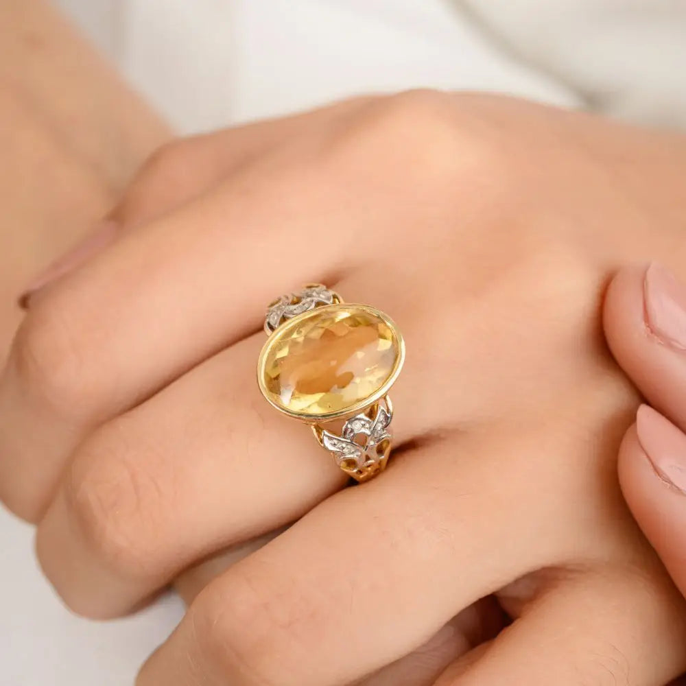 Oval Cut Citrine & Diamond 18k Yellow Gold Wedding Cocktail Ring