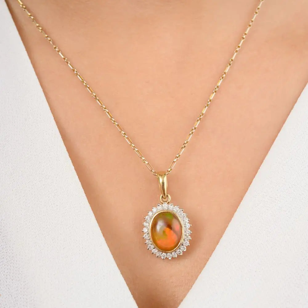 Best Quality Oval Cut Opal & Halo Diamond Pendant Jewelry in 14k Gold