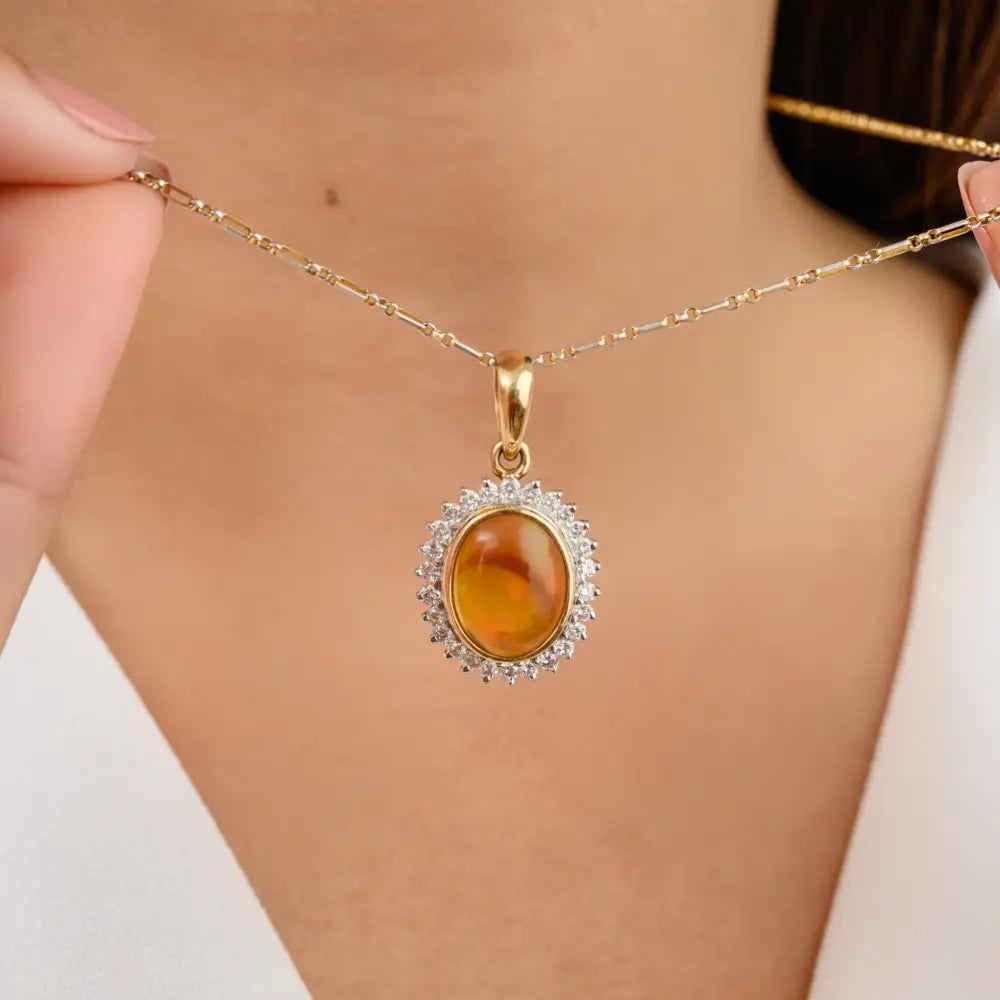 Best Quality Oval Cut Opal & Halo Diamond Pendant Jewelry in 14k Gold