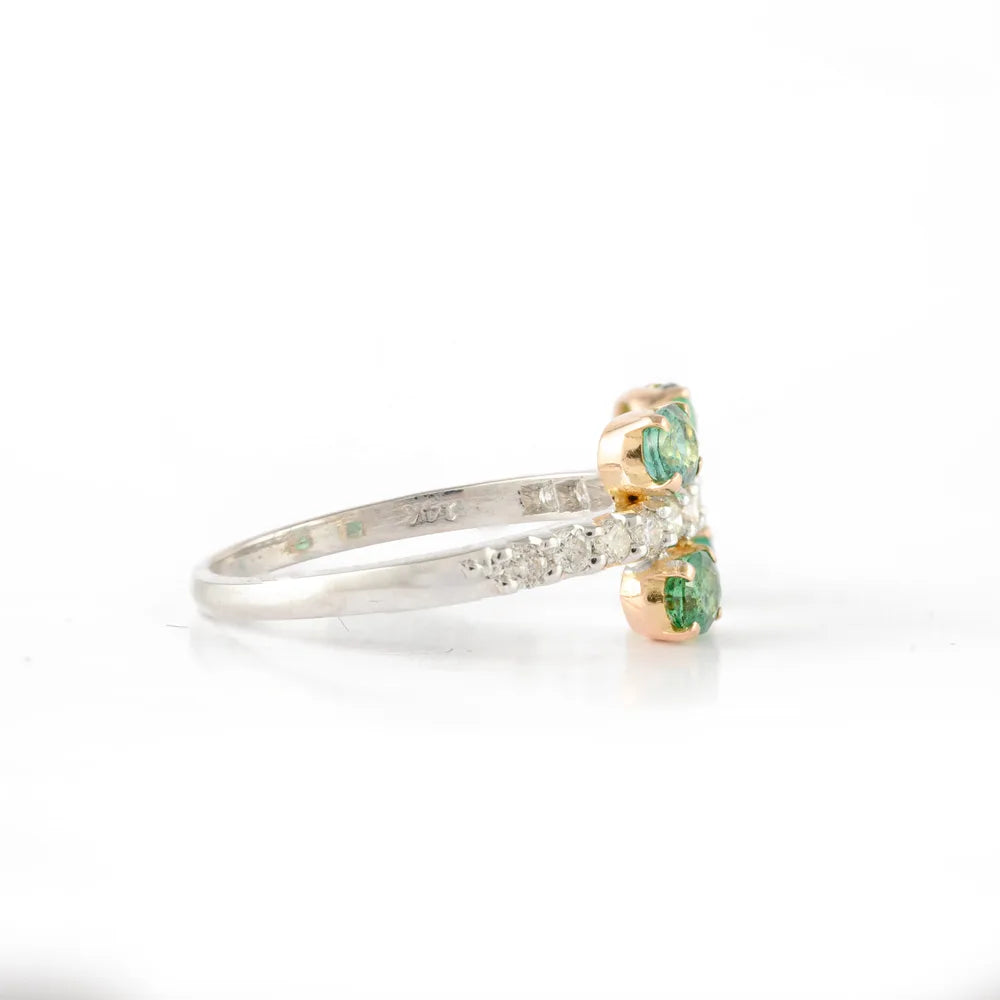 Unique Designs Natural Emerald & Diamond 14K Solid White Gold Gemstone Ring
