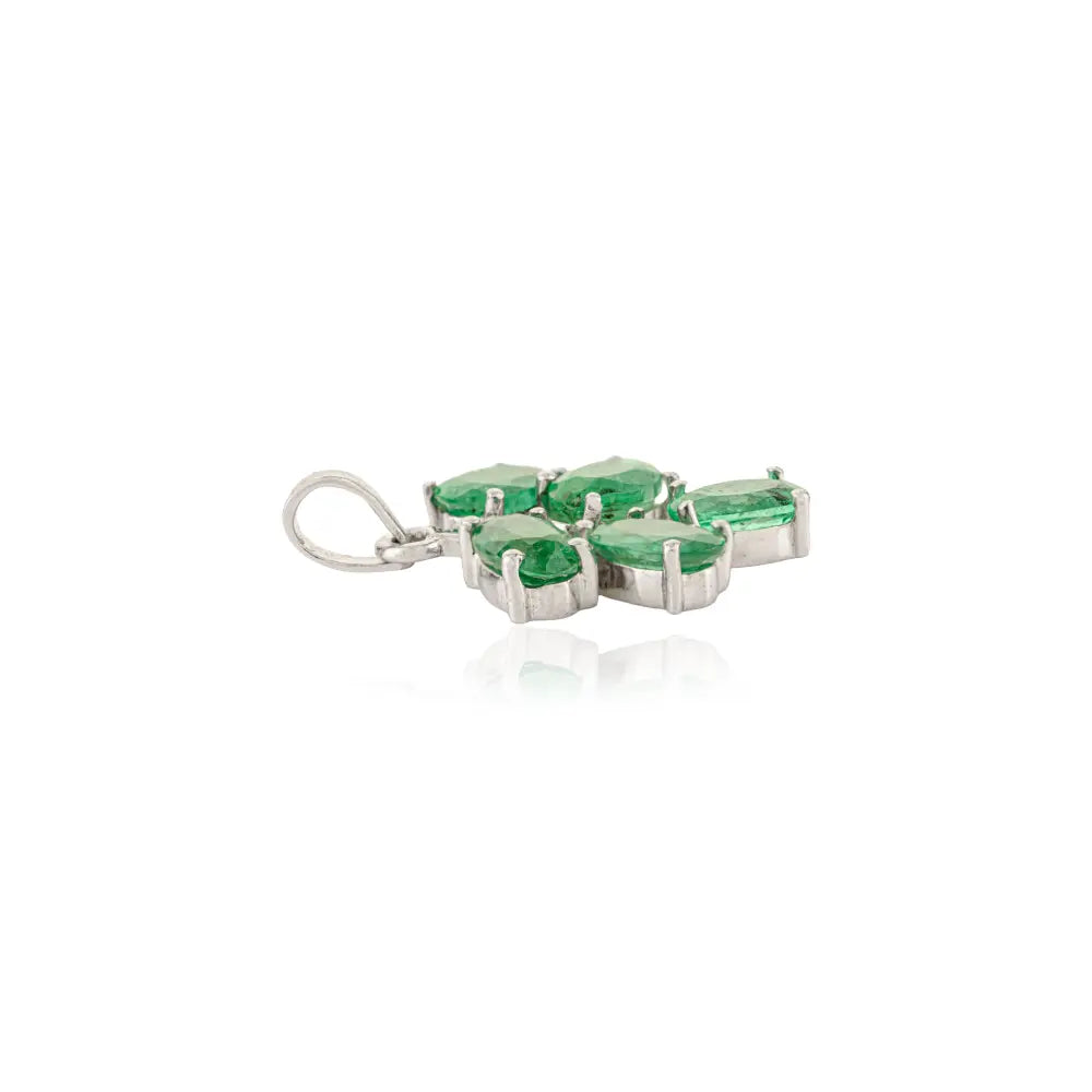 Natural Emerald 925 Sterling Silver Leaf Motif Pendant