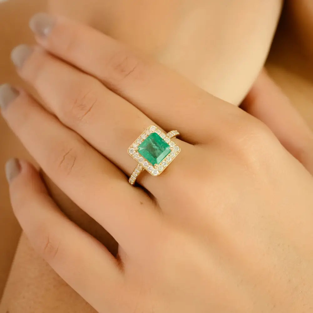 Natural Gemstone Emerald & Diamond K14 Real Yellow Gold Halo Engagement Ring For Unisex