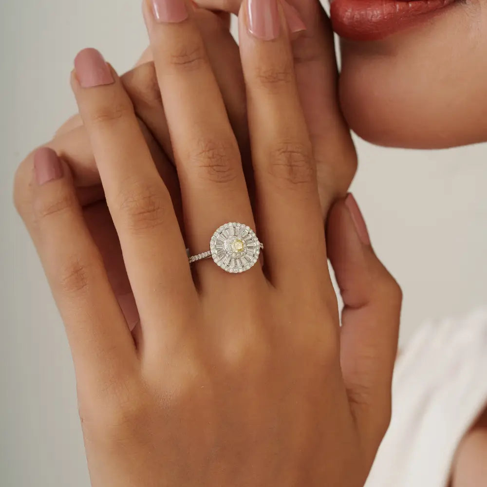 Sparking Bridal Jewelry Natural Diamond Cluster Statement Ring Pure 18K White Gold