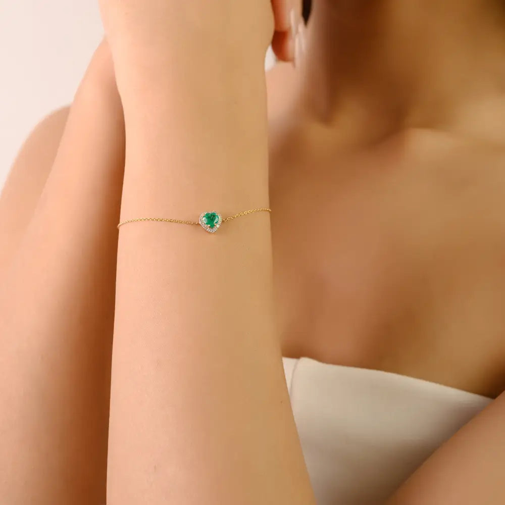 Heart Shape Emerald & Round Cut Diamond 14K Solid Yellow Gold Solitaire Halo Bracelet