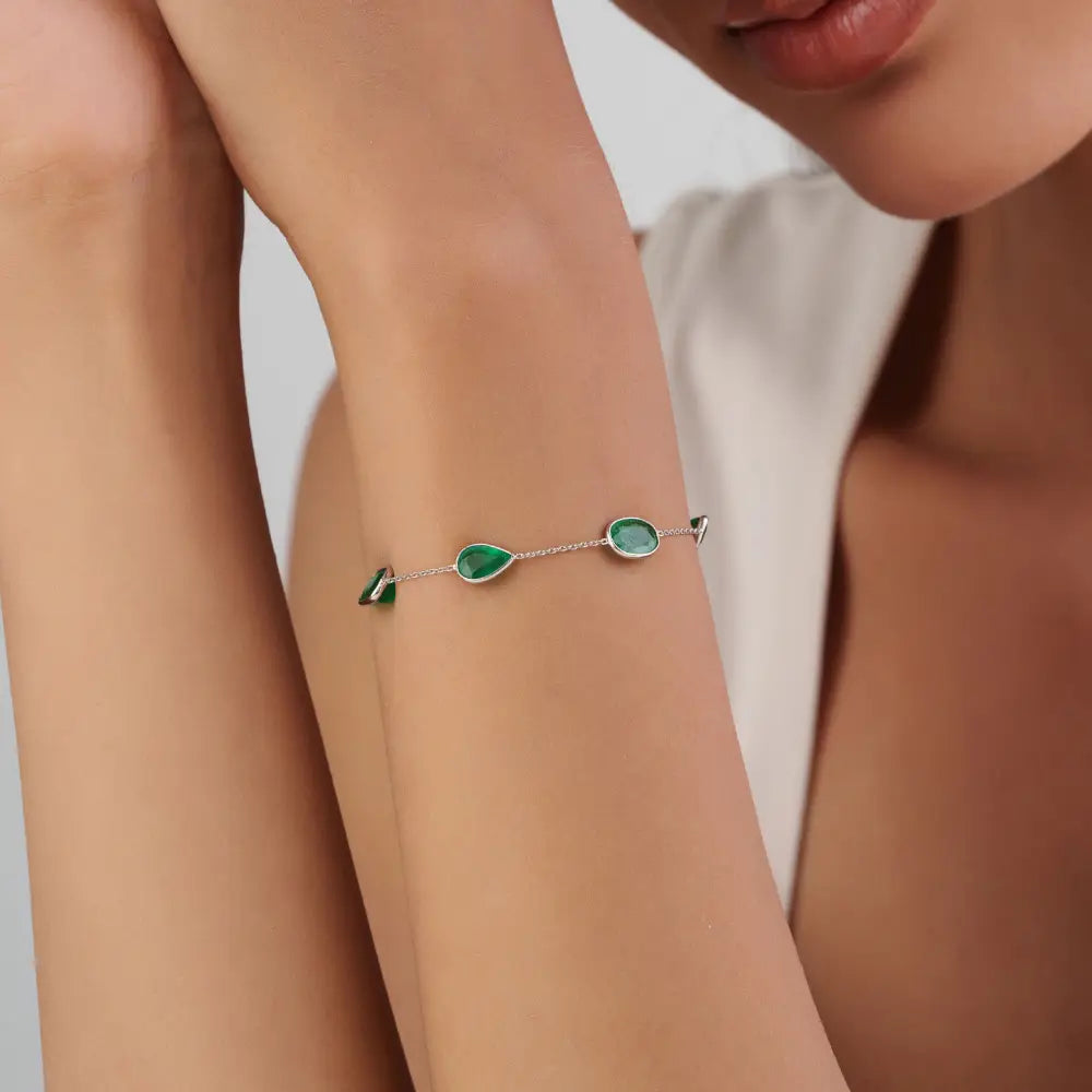 Mixed Shape Emerald Stone Solid K14 White Gold Station Bracelet Precious Jewelry Supplier