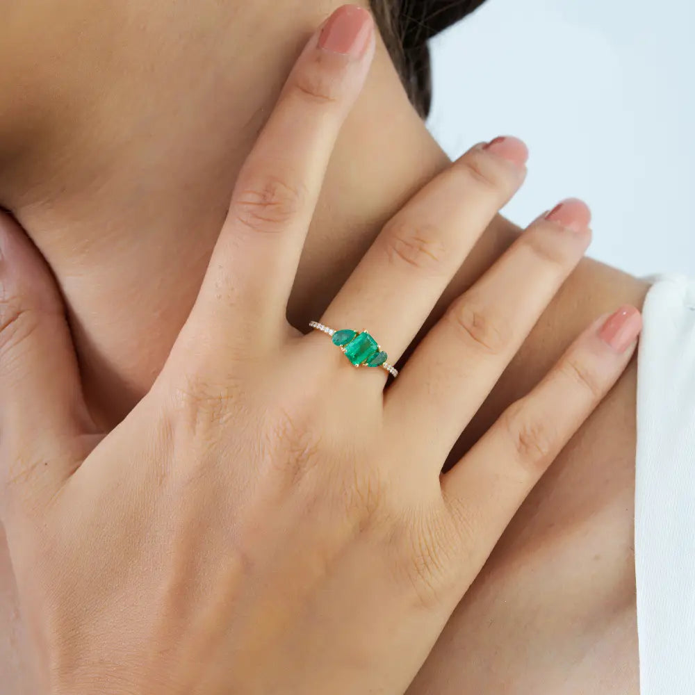 Minimalist Design Emerald & Diamond Pure K14 Yellow Gold Stacking Three Stone Ring