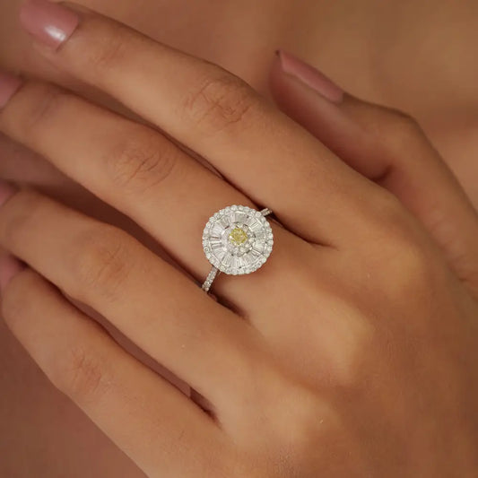 Sparking Bridal Jewelry Natural Diamond Cluster Statement Ring Pure 18K White Gold