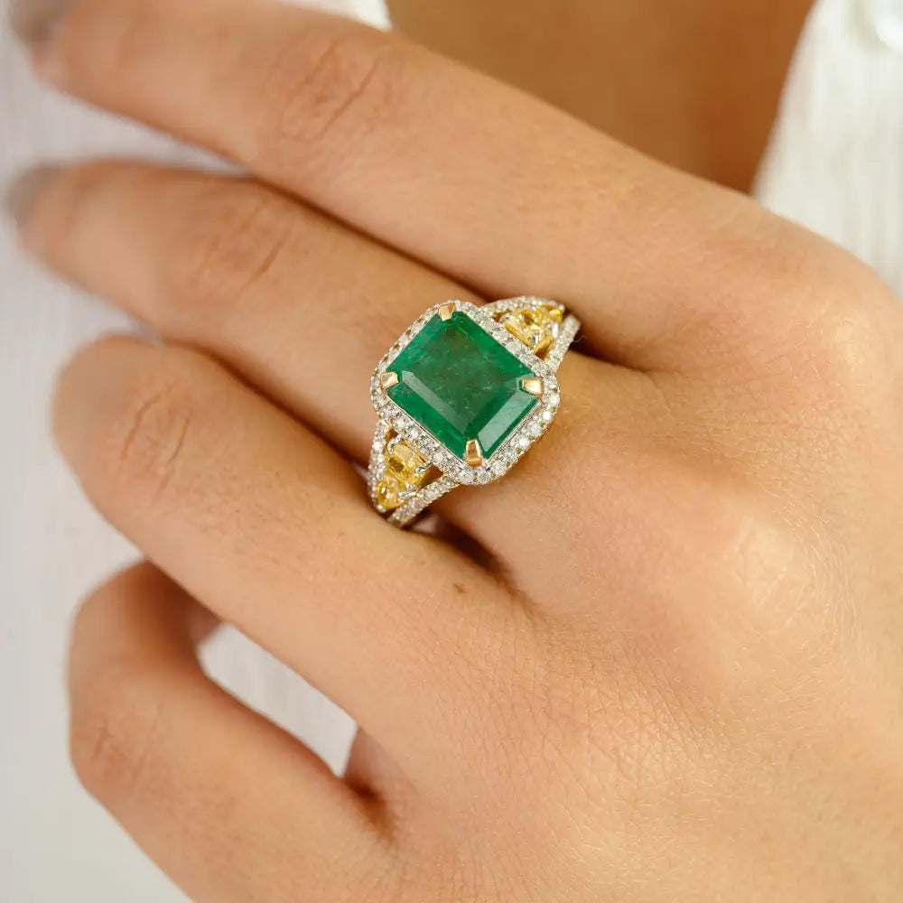Luxurious K14 Yellow Gold Emerald & Diamond Bold Statement Ring Custom Jewelry Supplier