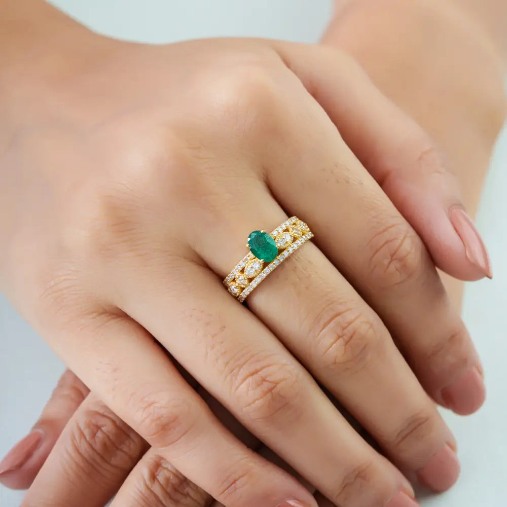 7x5mm Oval Emerald & Diamond Statement Wedding Band Ring Real K18 Yellow Gold Jewelry