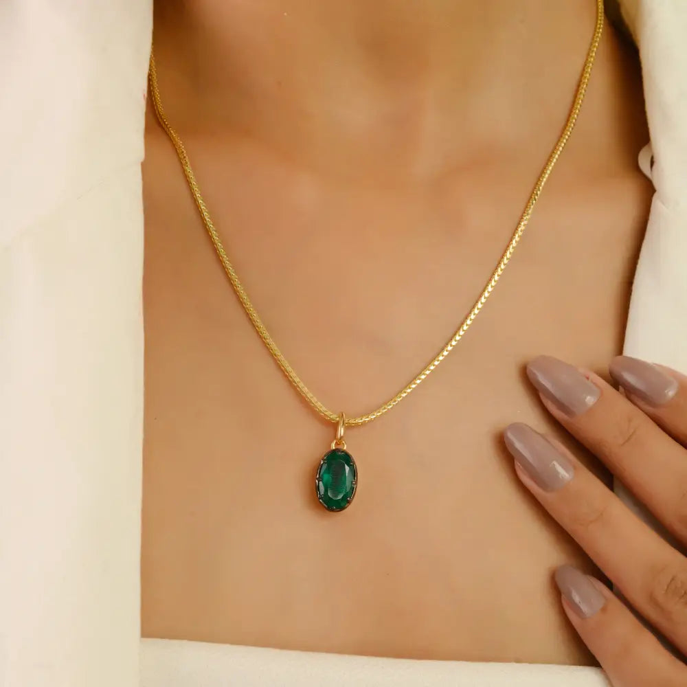 Zambian Emerald Gemstone Black Rhodium Plated K18 Yellow Gold Single Stone Pandent