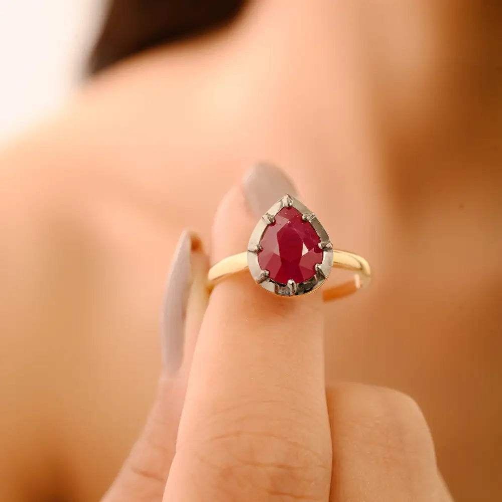 Best New Design 8x7 mm Pear Ruby Single Stone Engagement Ring 18K Yellow Gold Women Gift