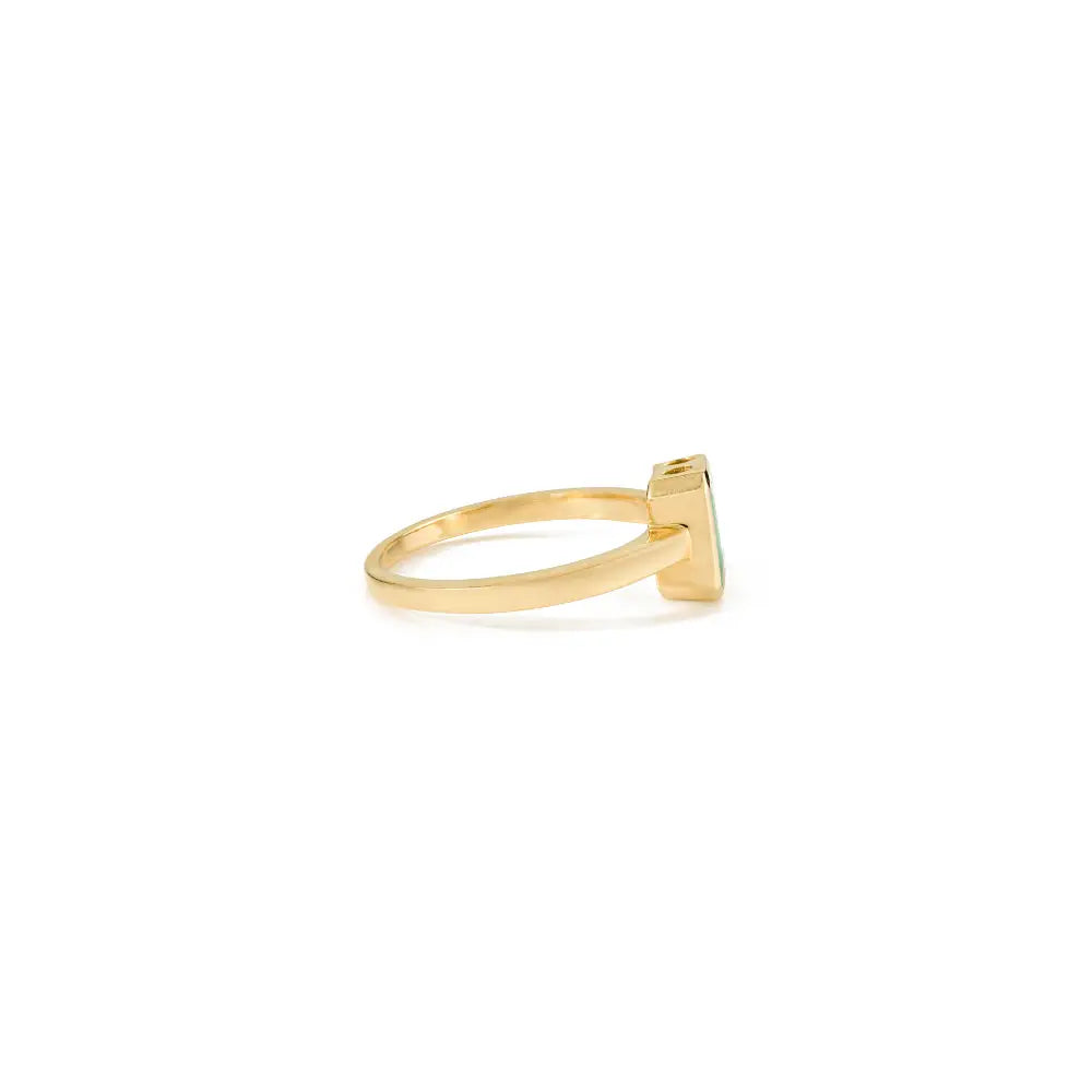 Bezel Set Emerald Simple Design Single Stone Ring Unisex Everyday Jewelry 18K Yellow Gold
