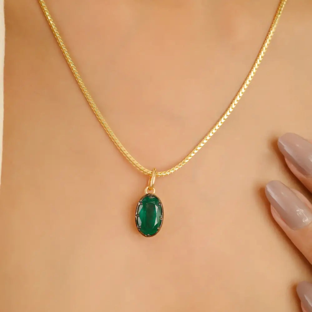 Zambian Emerald Gemstone Black Rhodium Plated K18 Yellow Gold Single Stone Pandent