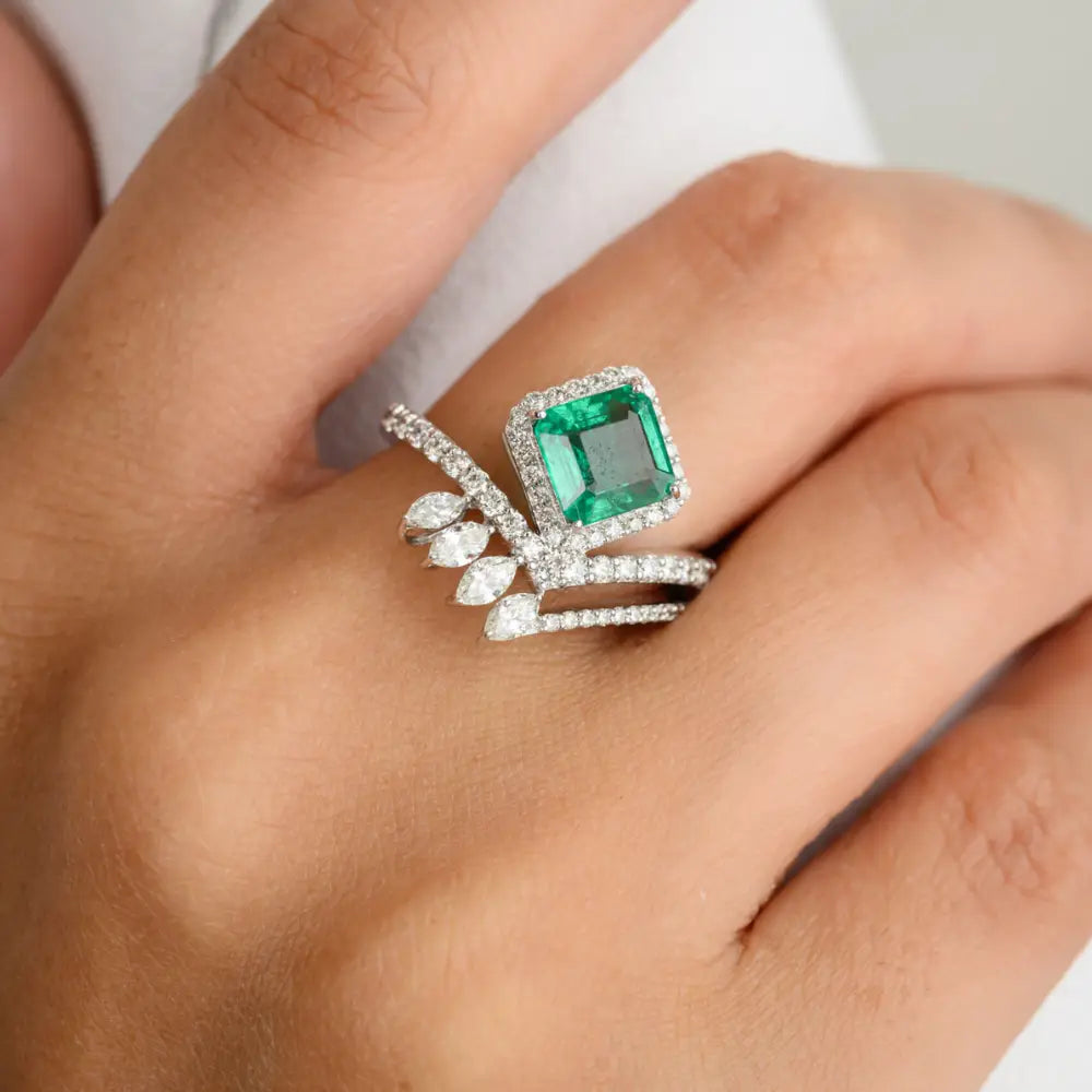 May Birthstone Natural Emerald & Diamond Solid K18 White Gold Designer Ring