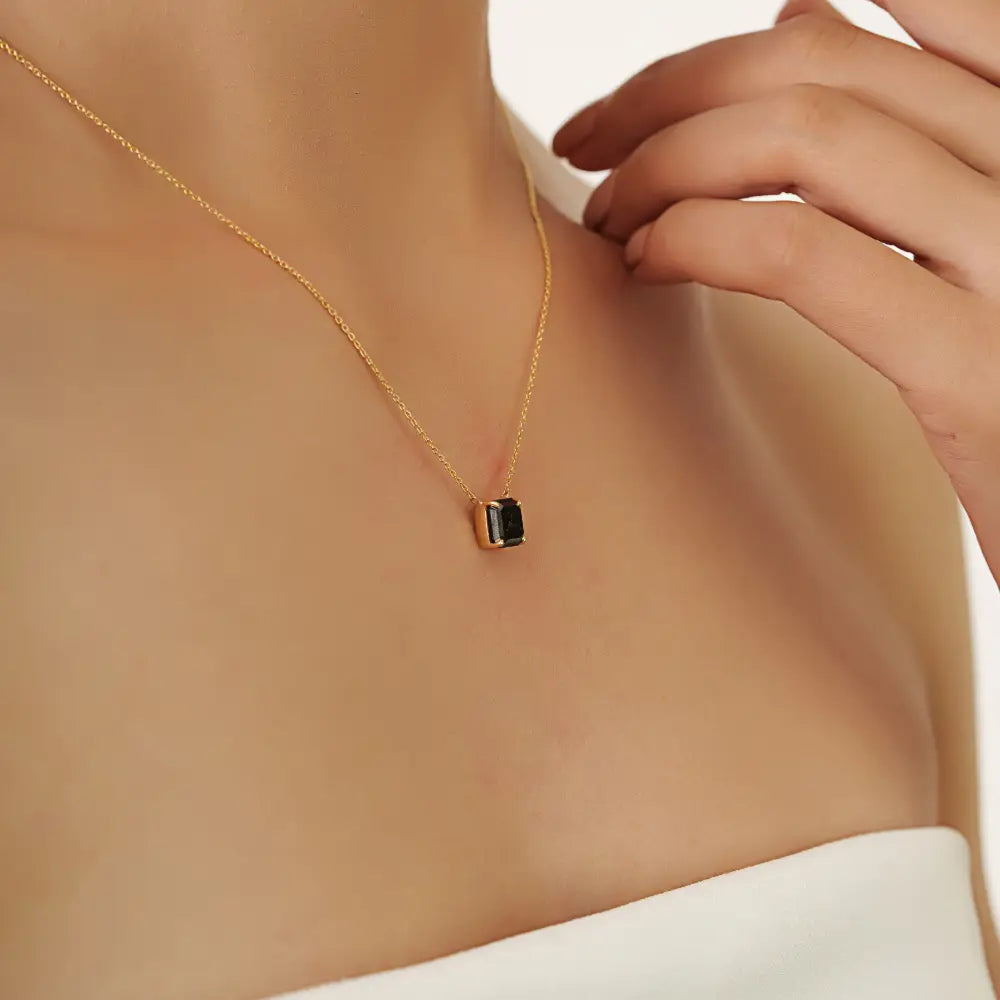 18K Yellow Gold Handmade Black Diamond Minimal Solitaire Pendant Necklace Fine Jewelry