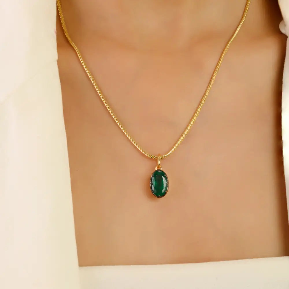 Zambian Emerald Gemstone Black Rhodium Plated K18 Yellow Gold Single Stone Pandent