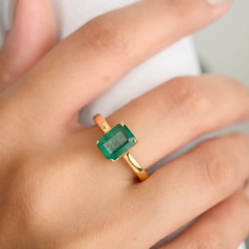 Custom Jewelry Real Emerald May Birthstone Solid 18K Yellow Gold Single Stone Ring