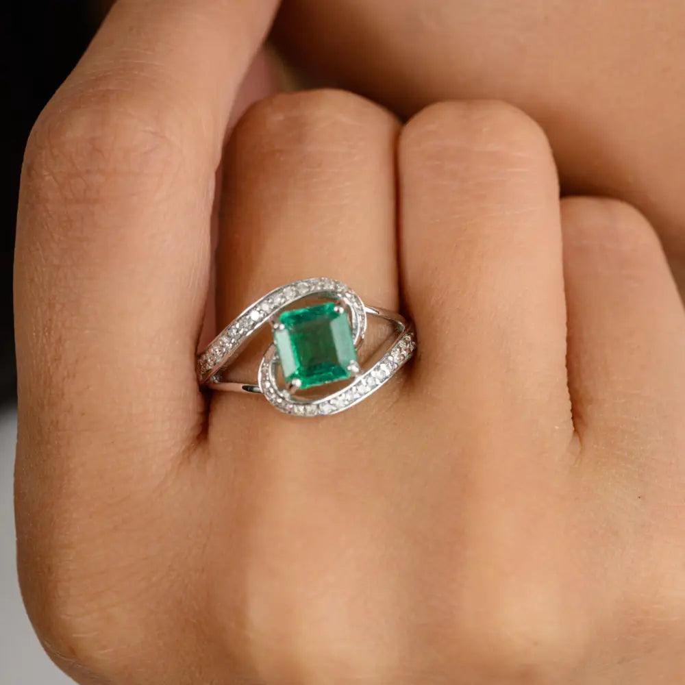 High Quality Products Cushion Emerald & Round Diamond Solid Gold Fine Ring