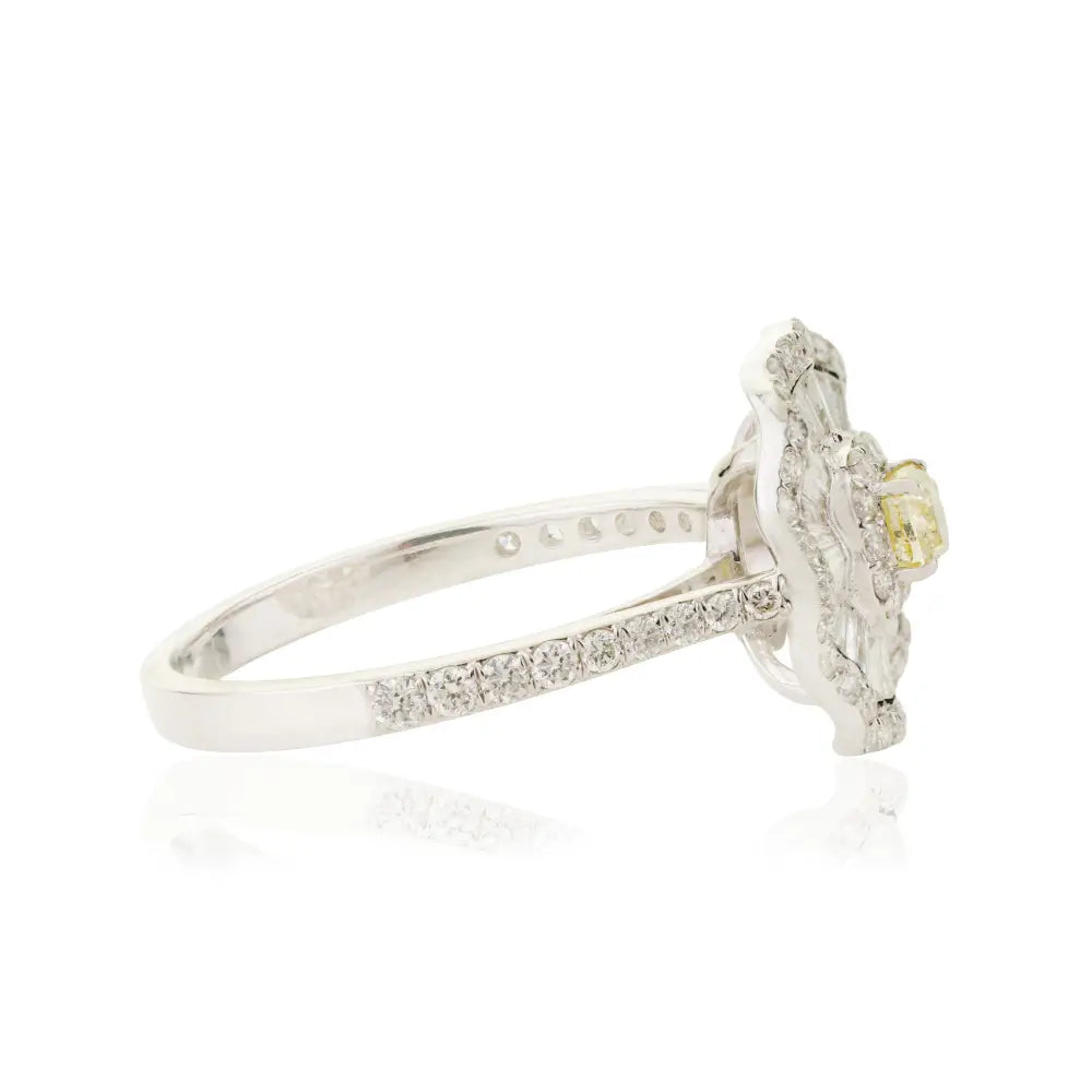 Sparking Bridal Jewelry Natural Diamond Cluster Statement Ring Pure 18K White Gold