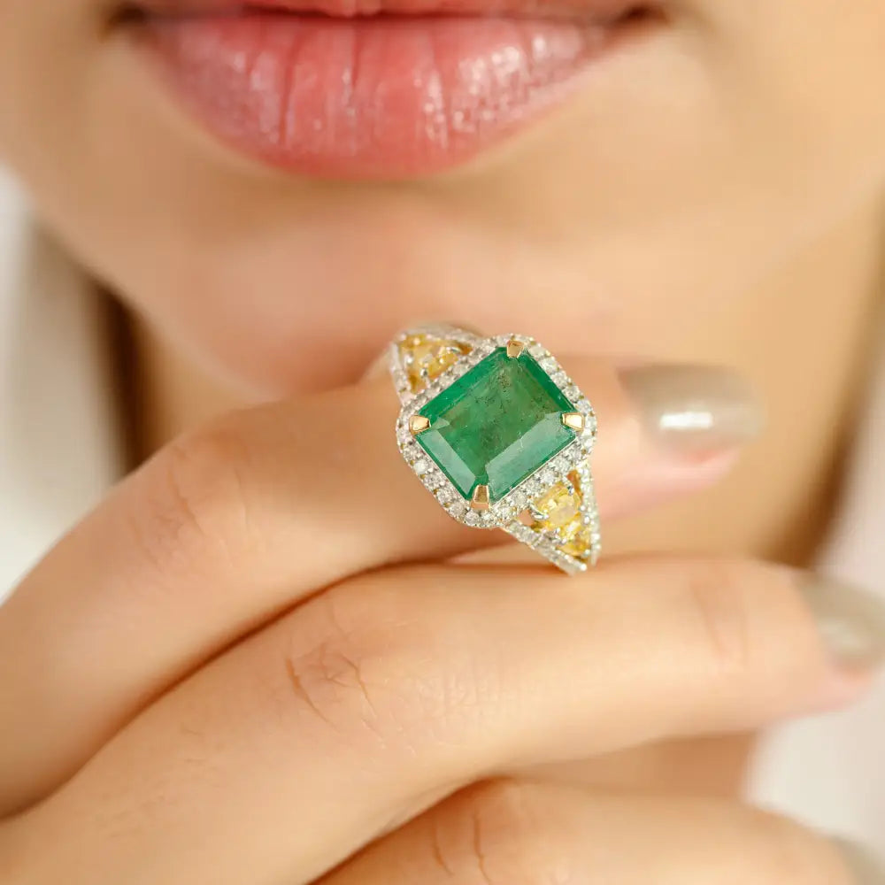 Luxurious K14 Yellow Gold Emerald & Diamond Bold Statement Ring Custom Jewelry Supplier