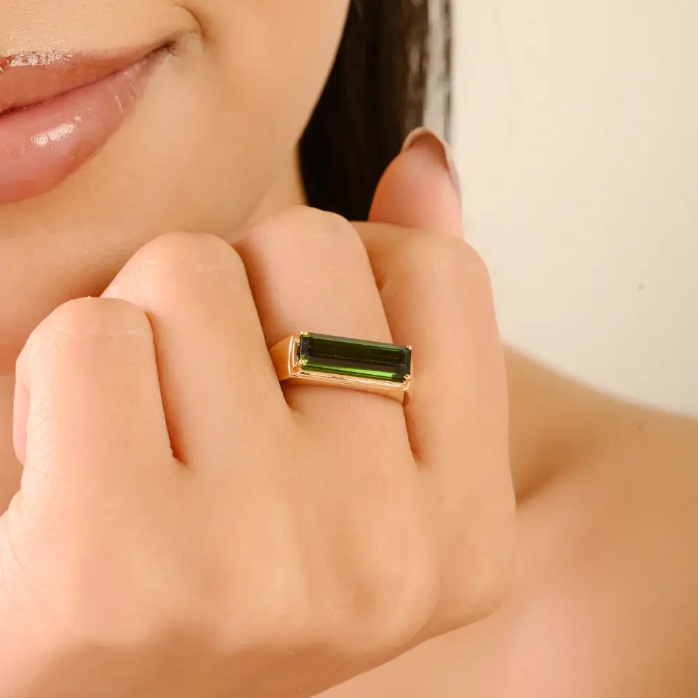 Semi Precious Gemstone Green Tourmaline East West Gemstone Ring K18 Yellow Gold Jewelry