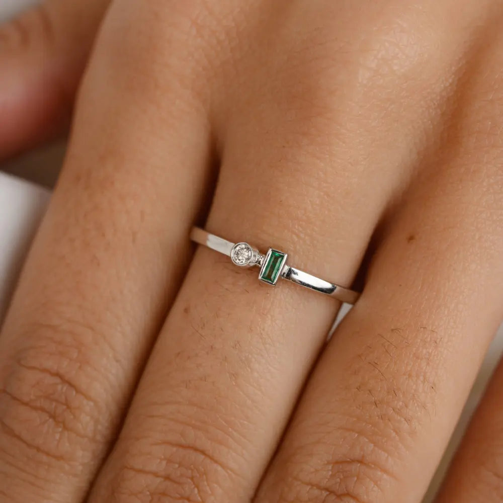 100% Natural Emerald & Diamond K14 White Gold Minimal Ring