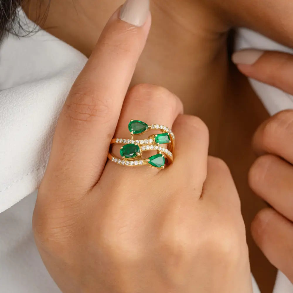 Designer Jewelry Natural Emerald & Diamond Solid Yellow Gold Statement Ring