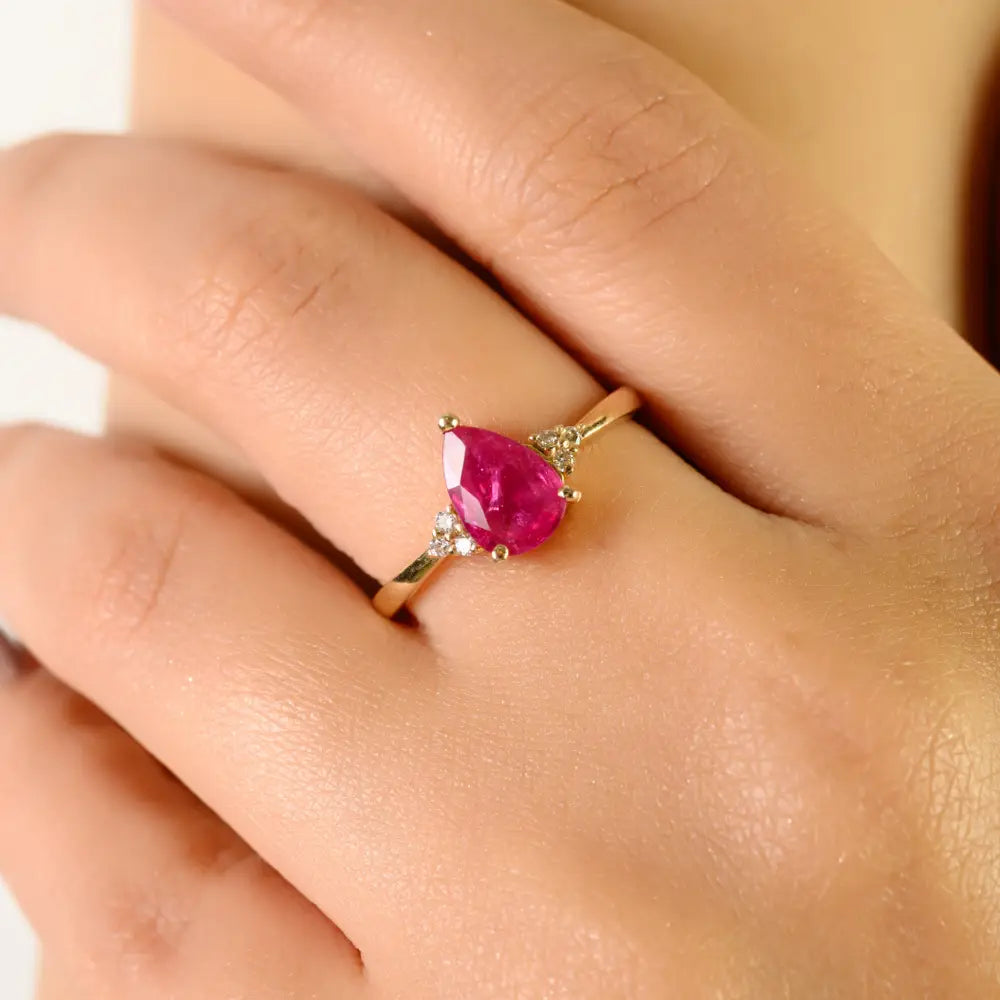 Minimal Simple Design Ruby & Diamond Engagement Gemstone Ring K14 Yellow Gold