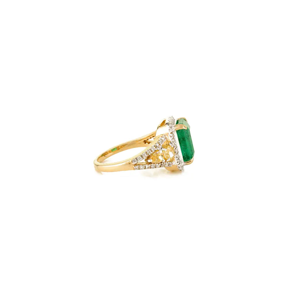 Luxurious K14 Yellow Gold Emerald & Diamond Bold Statement Ring Custom Jewelry Supplier