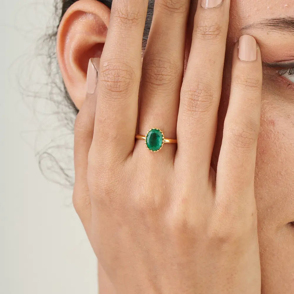 Oval Cut Emerald Solitaire Gemstone Engagement Ring Solid 18K Yellow Gold Fine Jewelry