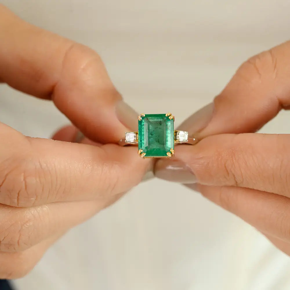 Double Prong Set Emerald & Diamond 18K Real Two Tone Gold Trilogy Ring For Wedding